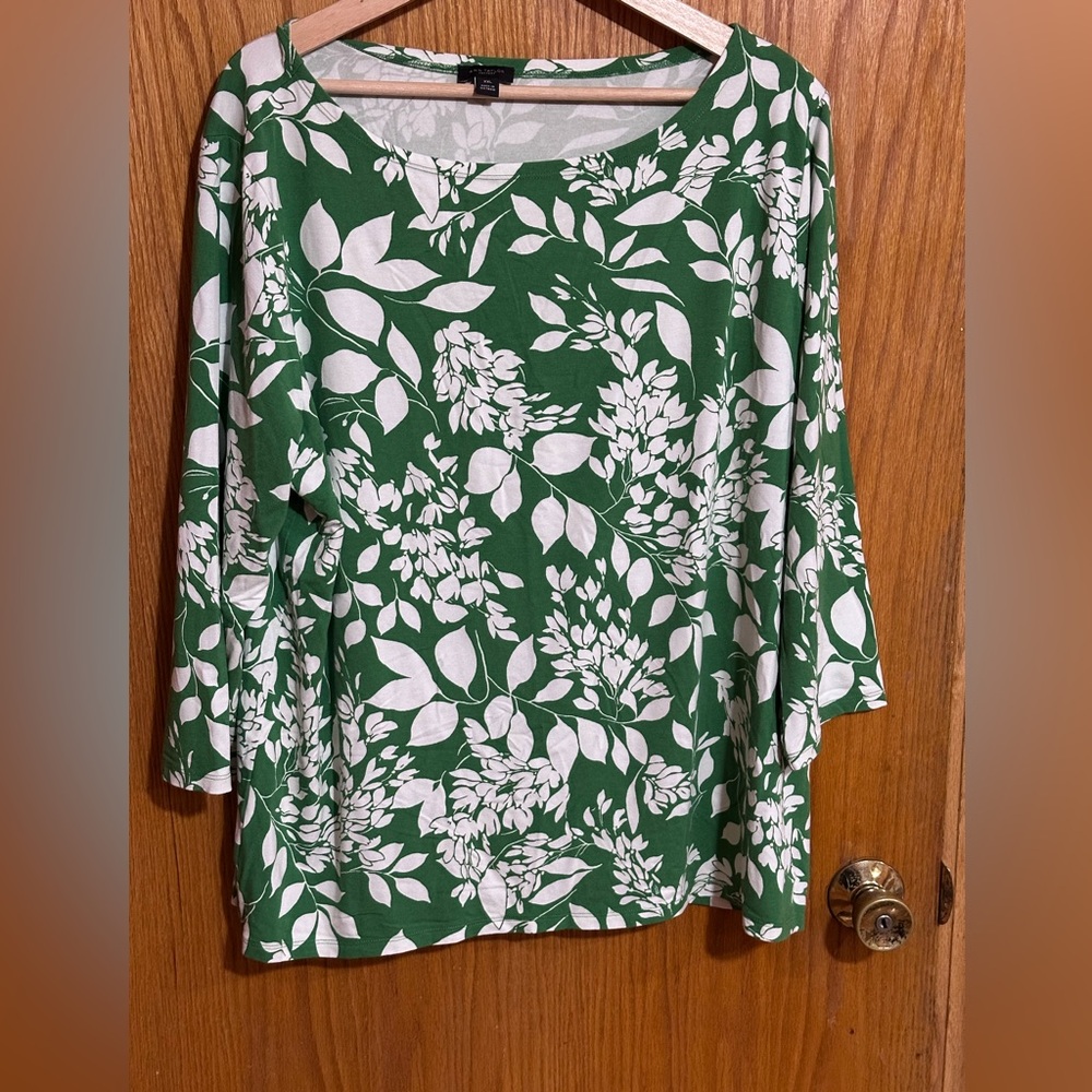 Ann Taylor sz XXL‎ 3/4 sleeve women’s green floral shirt